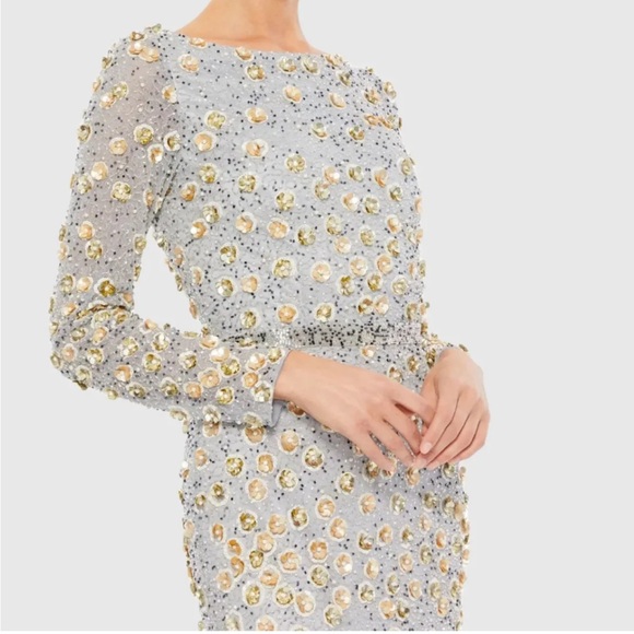 NWT Mac Duggal Platinum Gold 5437 Embellished Long Sleeve High NeckGown 6